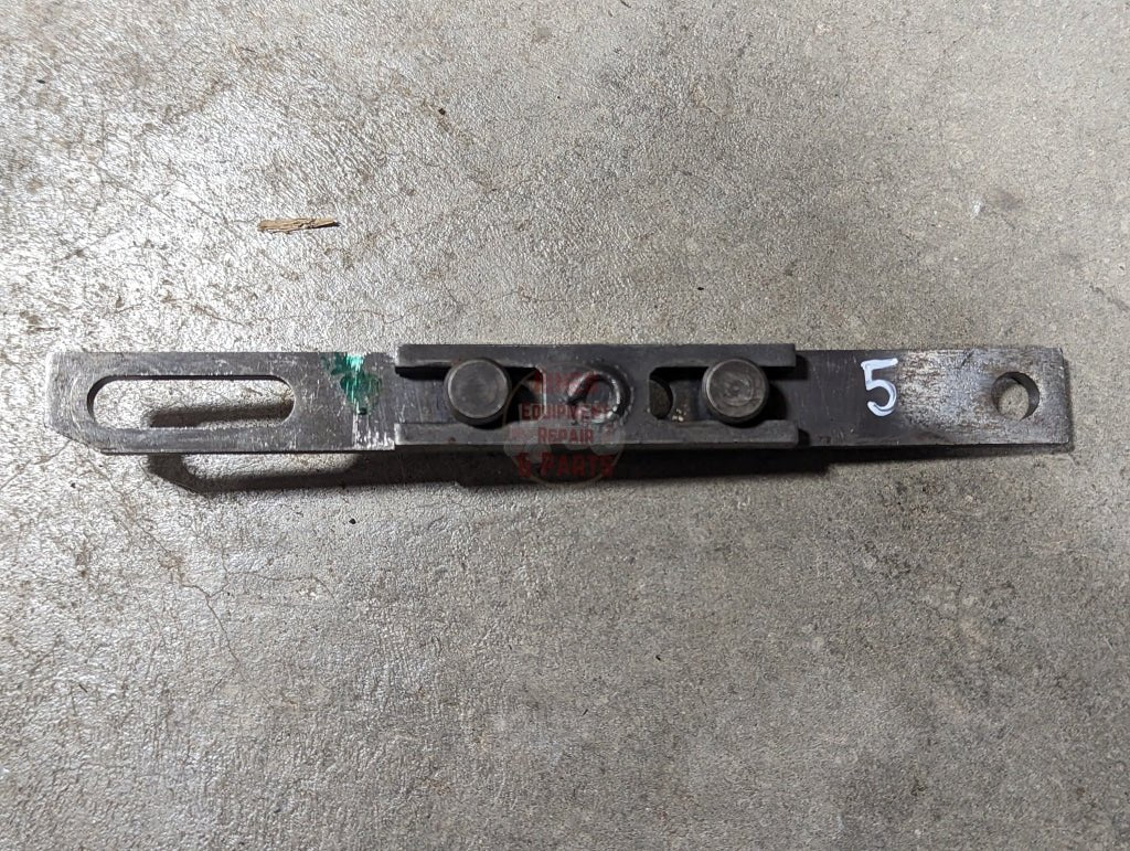 Walking Beam to Valve Link IH International 403984R1 USED - Hines Equipment Repair & Parts