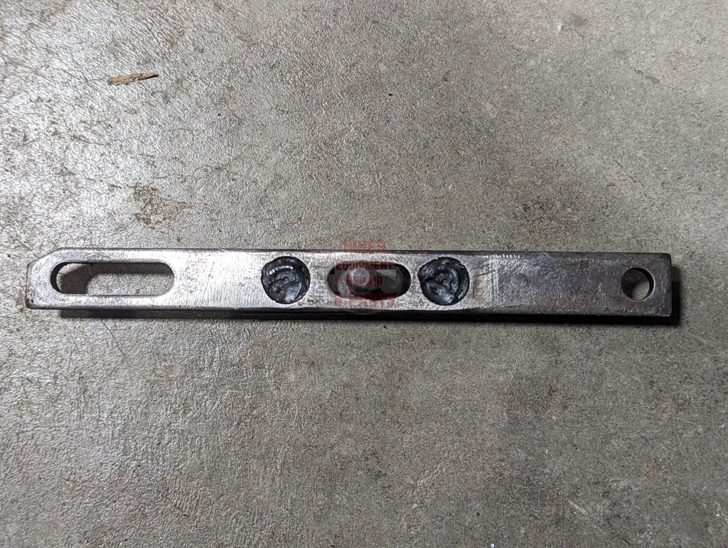 Walking Beam to Valve Link IH International 403984R1 USED - Hines Equipment Repair & Parts