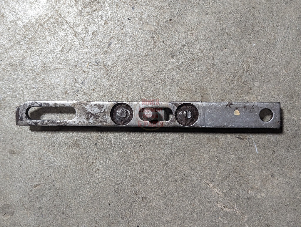 Walking Beam to Valve Link IH International 403984R1 USED - Hines Equipment Repair & Parts