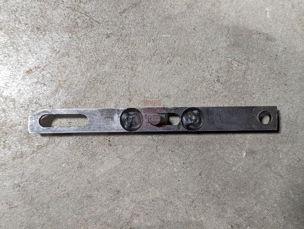 Walking Beam to Valve Link IH International 403984R1 USED - Hines Equipment Repair & Parts