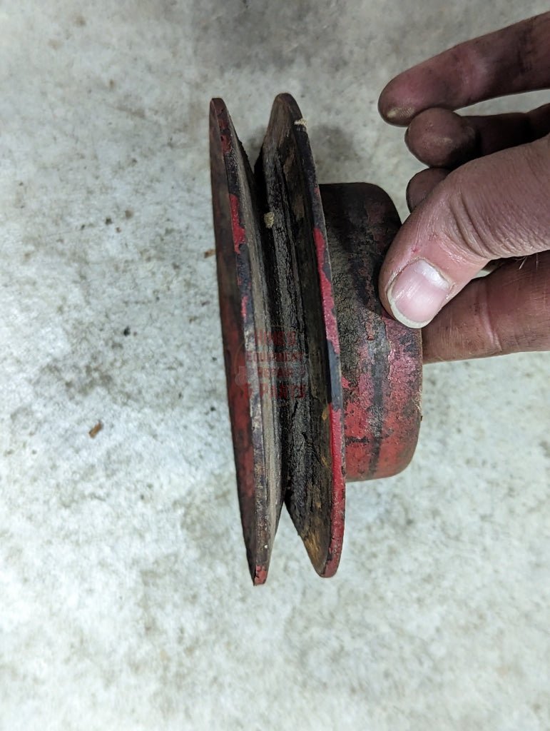 Water Pump Pulley IH International 395815R2 USED - Hines Equipment Repair & Parts