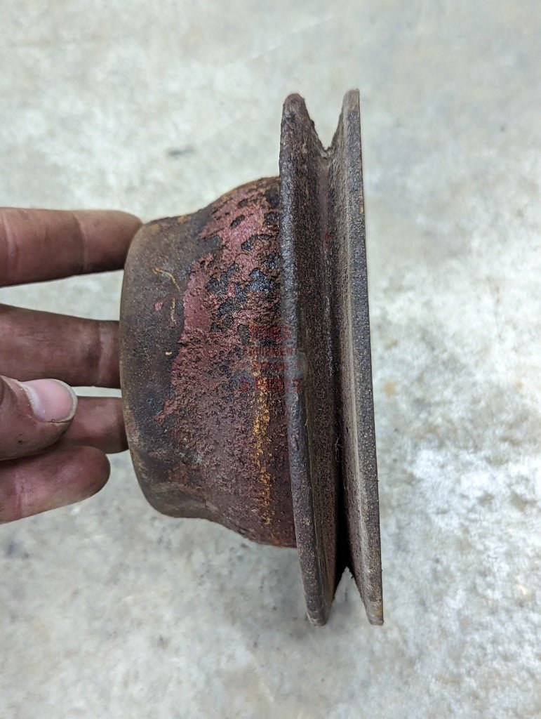 Water Pump Pulley IH International 395815R2 USED - Hines Equipment Repair & Parts