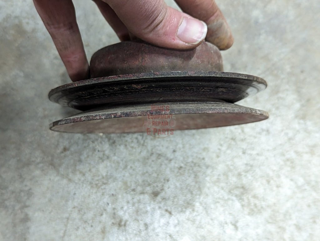 Water Pump Pulley IH International 395815R2 USED - Hines Equipment Repair & Parts