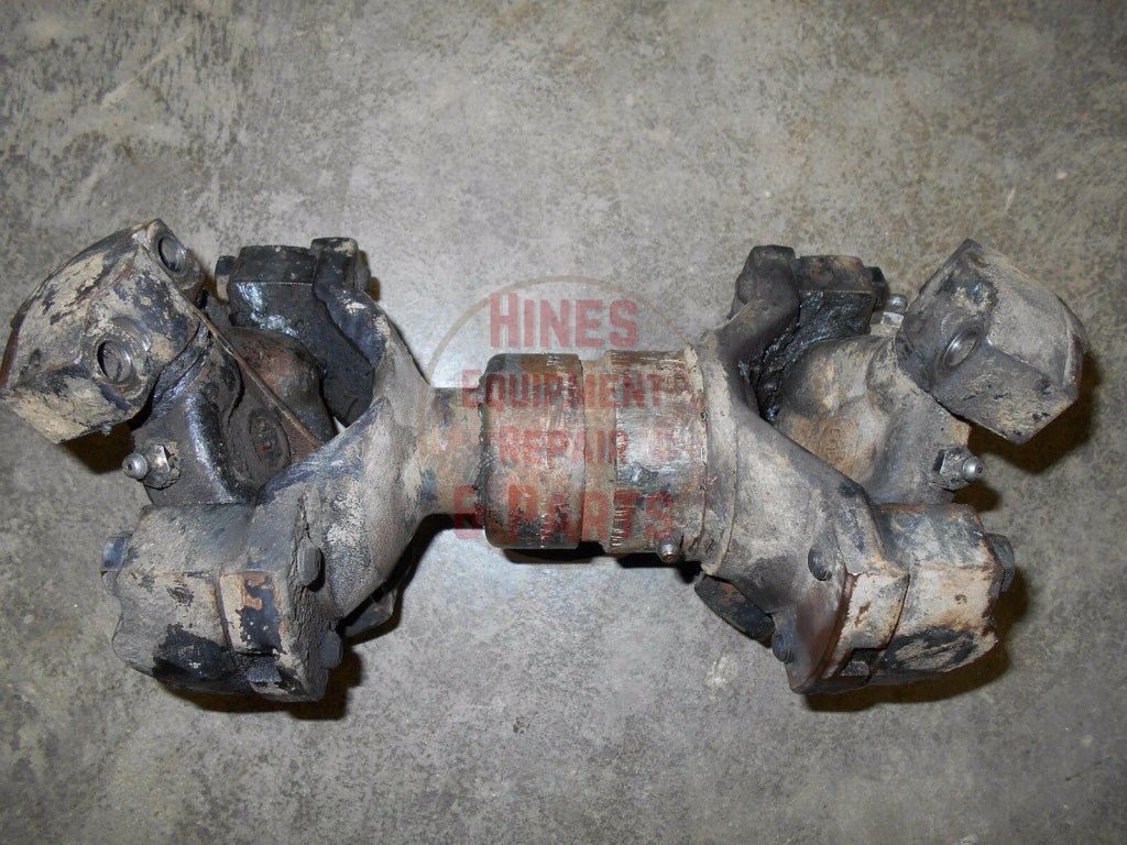 Yoke U-Joint Assembly IH International 142135C1 142134C1 142136C1 USED - Hines Equipment Repair & Parts